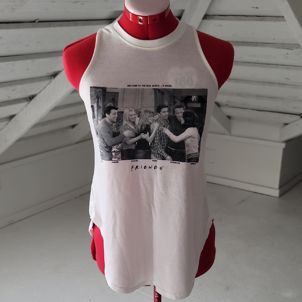 Graphic Sleeveless Top - Cream